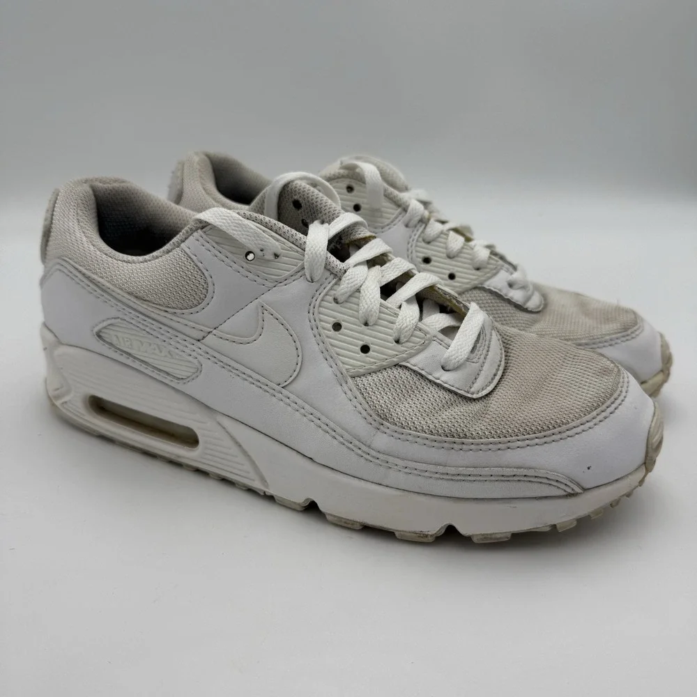 Nike Air Max 90 Low Top Lace-Up Sneakers White‎ Rubber Outsole Release 2019 Used